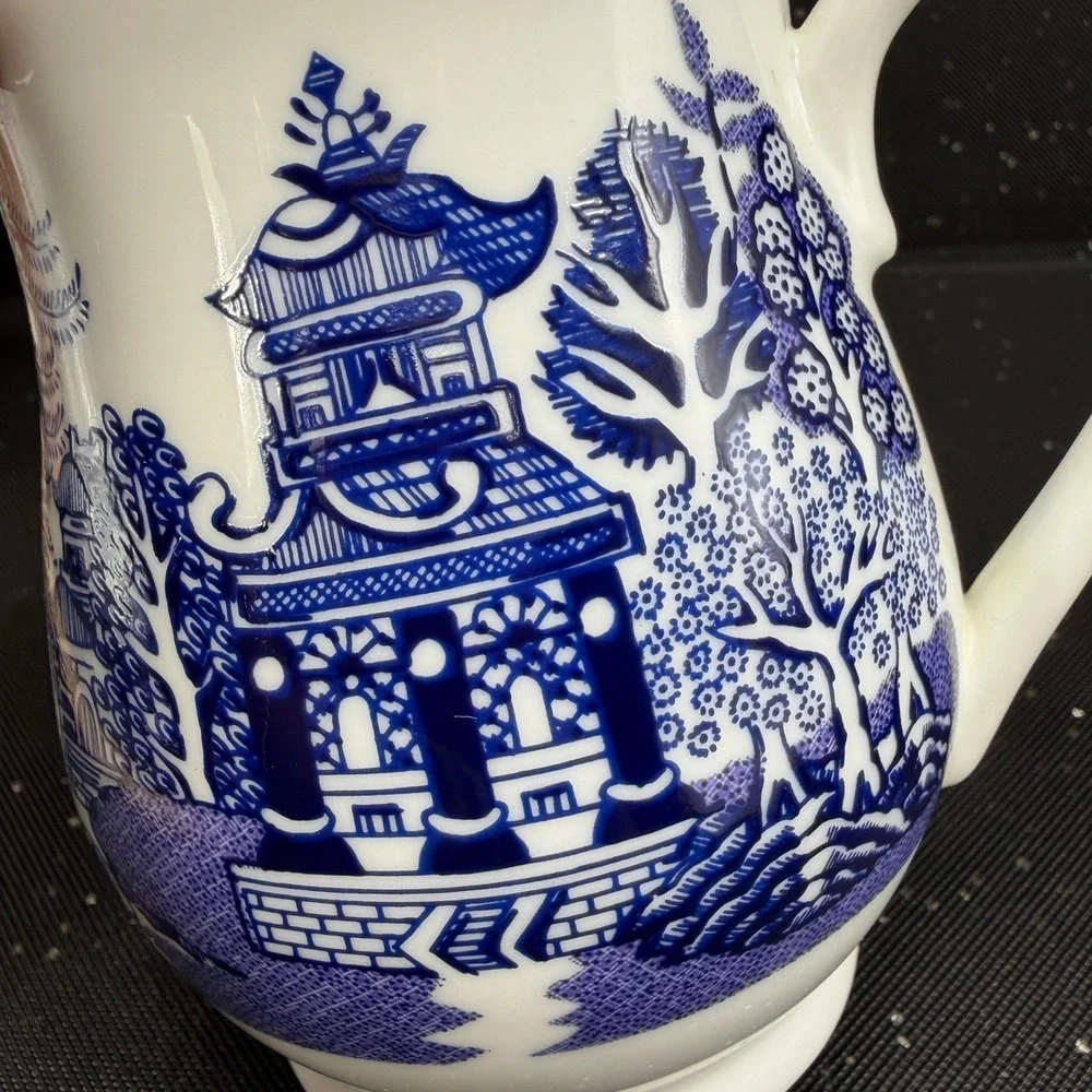 Royal Cuthbertson Blue Willow Creamer Pitcher Ceramic Cobalt White 4 inch